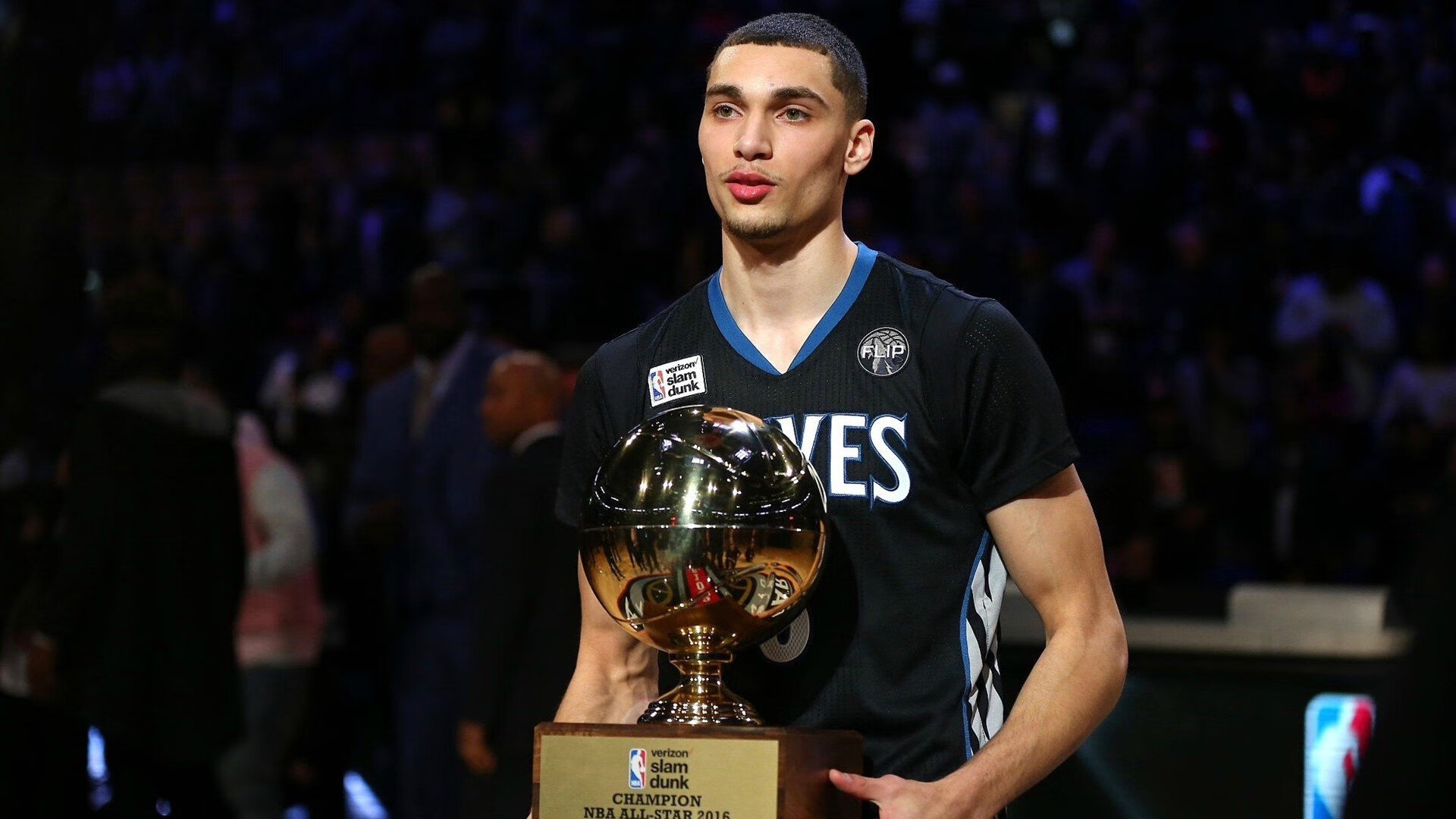 菜鸟之王！他让球队输球，却用上帝视角改写NBA未来格局